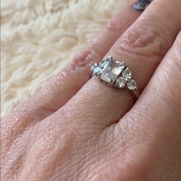 Ring - Picture 3 of 3